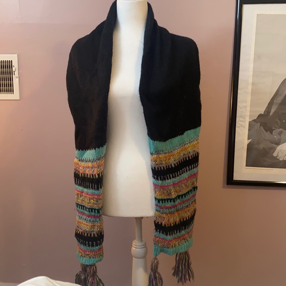 Women’s scarf
